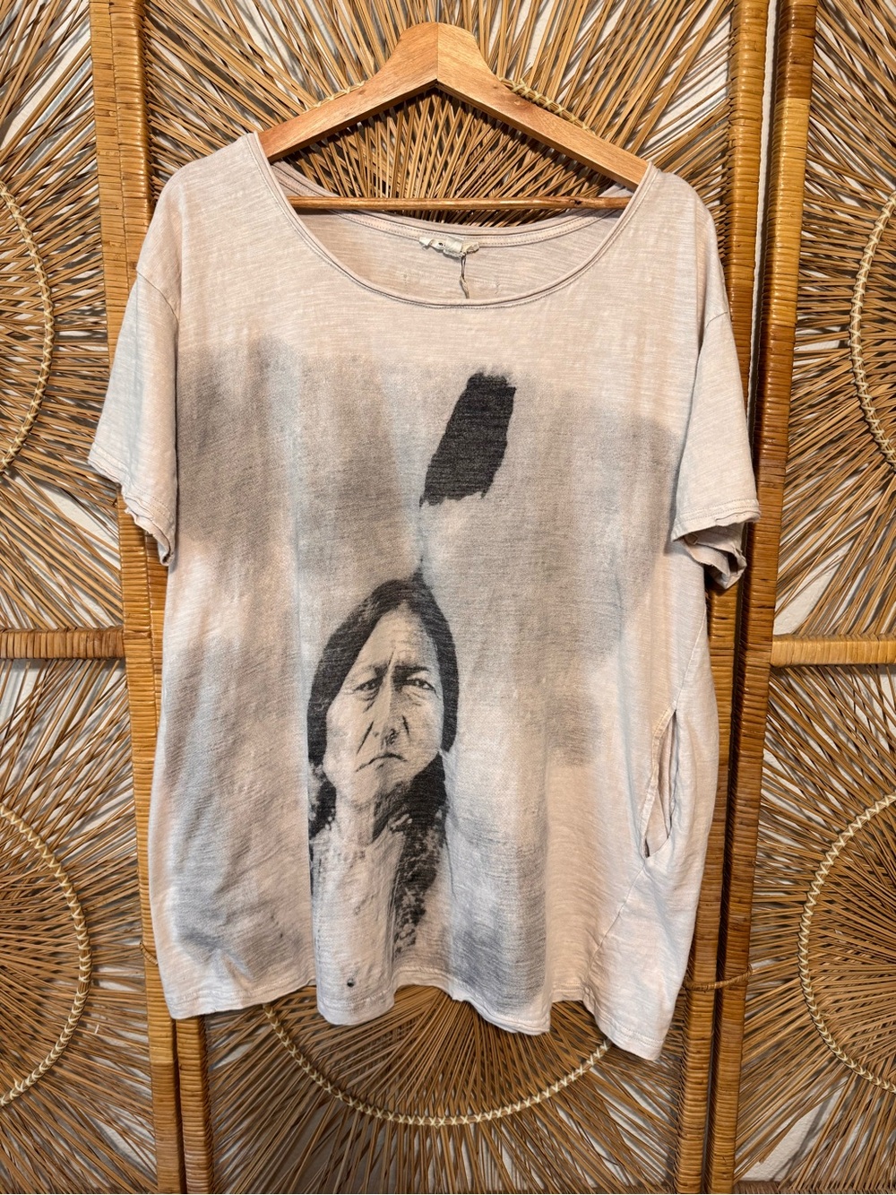 Blue Velvet Relaxed Beige Graphic Tee - Native Portrait Print | Size: M - Picture 2 of 11